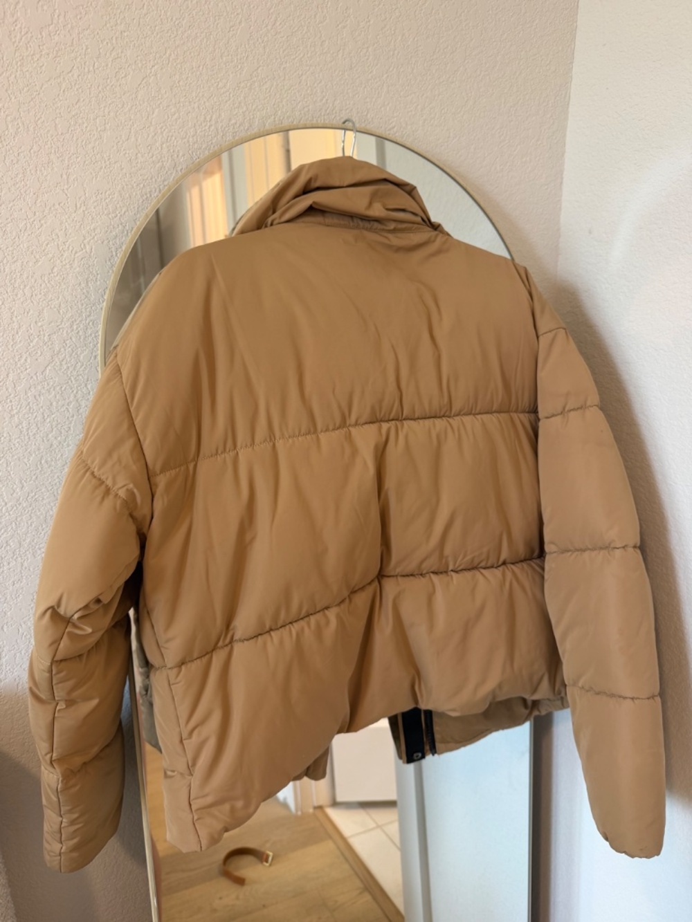 ANR+ Oversized Camel Puffer Jacket Me - Picture 4 of 5